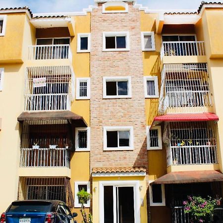 Apartamento Los Rieles Santiago De Los Caballeros Zewnętrze zdjęcie